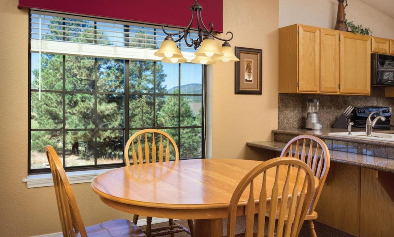 Wyndham 2 Bedroom Deluxe Apartment